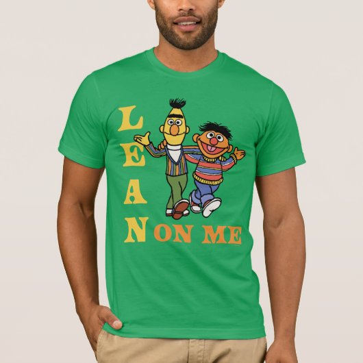 Sesamstraat | Bert & Ernie Lean op Mij T-shirt (Voorkant)