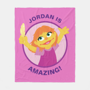 Sesamstraat   Julia Holding Feather Fleece Deken