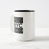 Sesamstraat NYC Tweekleurige Koffiemok (Voorkant links)