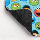 Sesamstraat ziet een patroon op blauw muismat (Hoek)