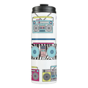 set van verschillende cassettespelers. Retro 80's Thermosbeker