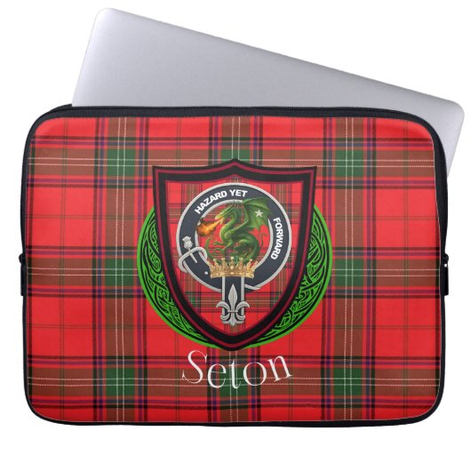 Seton Scottish Clan Tartan and Crest  Laptop Sleeve (Voorkant)
