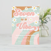 Seven is een Vibe groovy retro meisje 7e verjaarda Kaart (Staand voorkant)