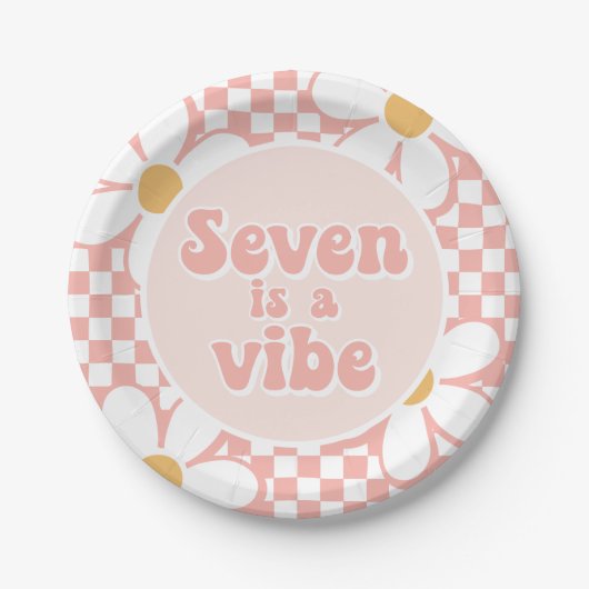 Seven is een Vibe Pink Daisy Checker Papieren Bordje (Voorkant)