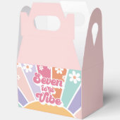 Seven is een Vibe Retro Sunshine Rainbow Daisy Bedankdoosjes (Open)