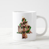 Seven Pugs-a-Posing Grote Koffiekop (Rechts)