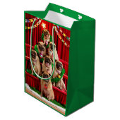 Seven Pugs-a-Posing Medium Cadeauzakje (Achterkant Gekanteld)