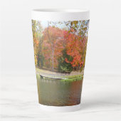 Seven Springs Fall Bridge III Herfstlandschap Latte Mok (Voorkant)