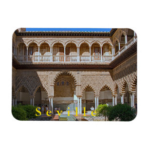 Sevilla. Alcazar. De Courtyard van de Maidens. Magneet