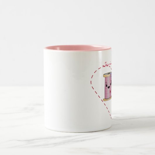 Sewin' Love Coffee Mok (Center)
