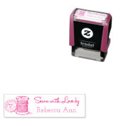 "Sewn with Love by"  zelfinkend stempel (In situ)