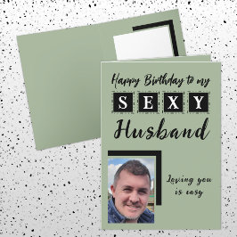 Sexy man toevoegen foto groene verjaardag kaart