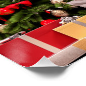 Sexy Santa Girl in de buurt van de kerstboom Perfect Poster (Hoek)