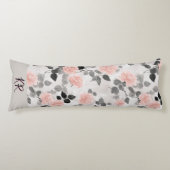 Sfeervol Vintage Bloemige Roze Rozen Monogram Lichaamskussen (Voorkant)