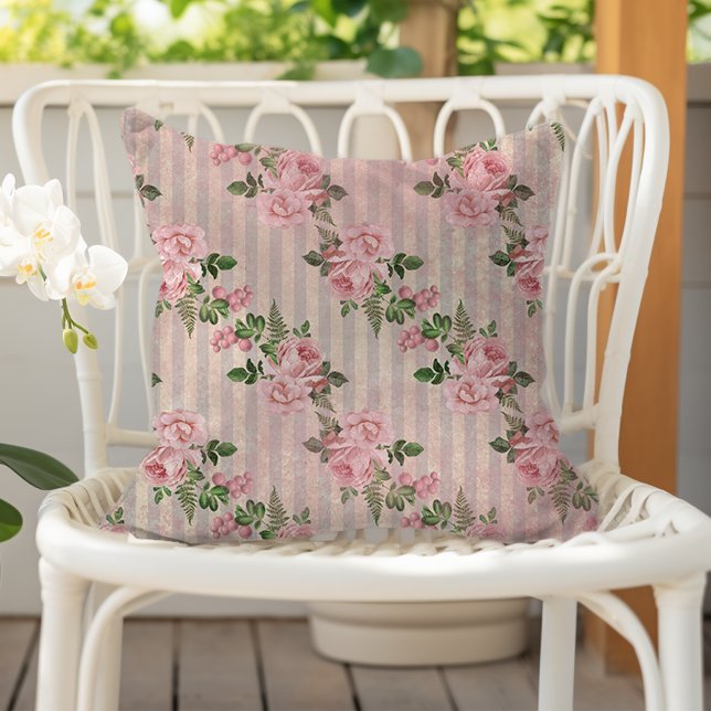 Shabby Chic Floral Grunge Stripes Pink Buitenkussen (Creator heeft geüpload)