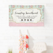 Shabby Chic Pink Floral  Farmhouse Boutique Spandoek (Insitu)