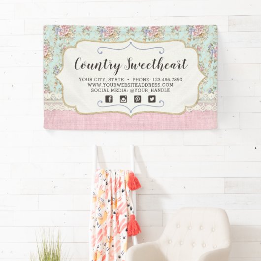 Shabby Chic Pink Floral  Farmhouse Boutique Spandoek (Insitu)