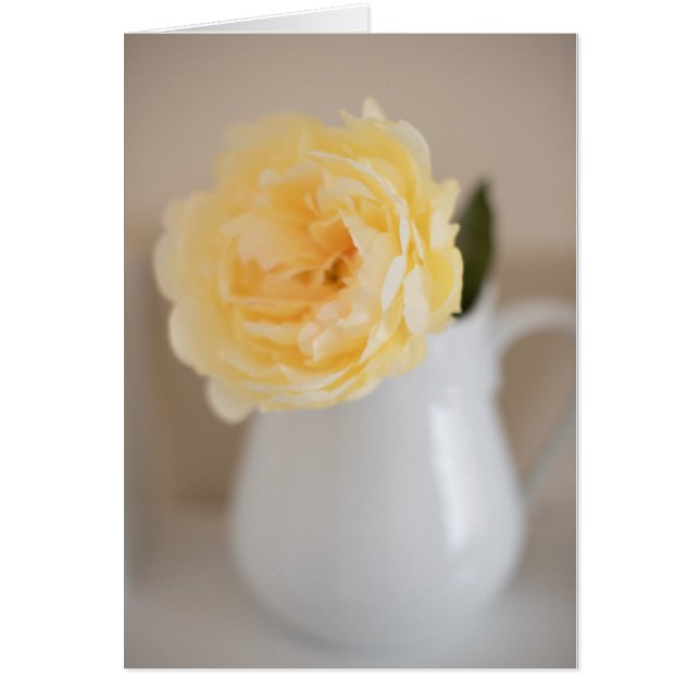 Shabby Chic Yellow Flower and Pitcher Card (Voorkant)