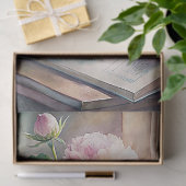 Shabby chique vaas met roze pioenen op tafel tissuepapier (Geschenk)