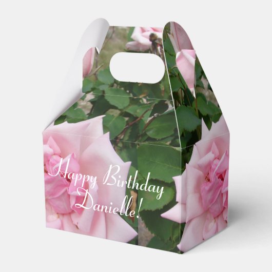 Shabby Pink Rose Floral Tea Party Cake Favor Box Bedankdoosjes (Voorkant Zijde)