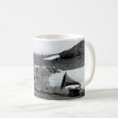 Shackleton's Nimrod Gramophone Music for Penguins Koffiemok (Voorkant rechts)