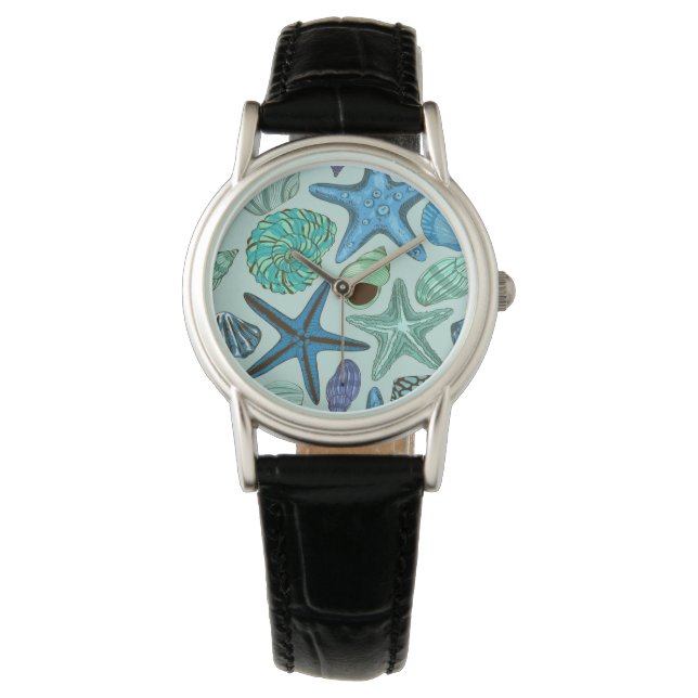 Shades of Blue Seashells and Starfish Pattern Horloge (Voorkant)