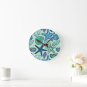 Shades Of Blue Seashells And Starfish Pattern Ronde Klok (Huis)