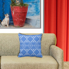 Shades of Blue Triangle Pattern Sierkussen