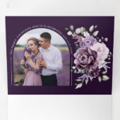 Shades of Dusty Paars Blooms Moody Floral Wedding Drieluik Aankondiging (Binnenzijde eerst)