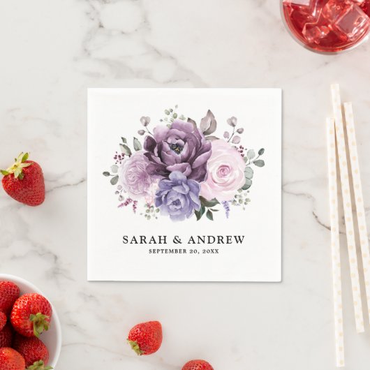 Shades of Dusty Paars Blooms Moody Floral Wedding Servet (Insitu)