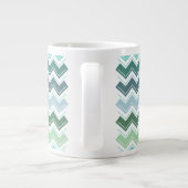 Shades of Green Elegant Chevron Pattern Grote Koffiekop (Achterkant)
