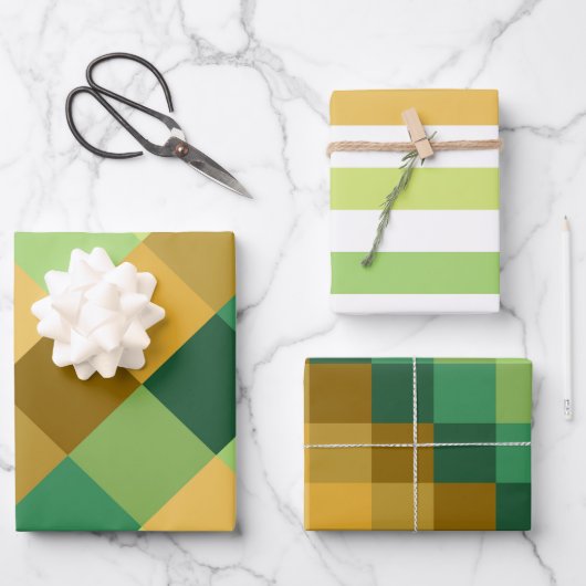 SHADES OF GREEN ORANGE BROWN GEOMETRIC PATTERNS INPAKPAPIER VEL (Voorkant)