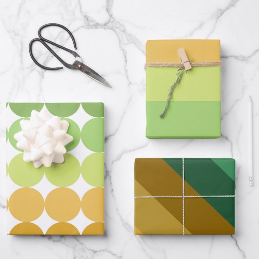 SHADES OF GREEN ORANGE BROWN GEOMETRIC PATTERNS INPAKPAPIER VEL (Voorkant)