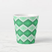 Shades van groen diamantpatroon latte mok (Voorkant)