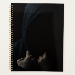 Shadow Gaze Hoodie – Donkere Halloween-stijl Planner