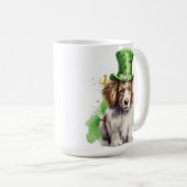 SHAGGY TAN DOG MET GROEN IERS PET KOFFIEMOK (Voorkant rechts)