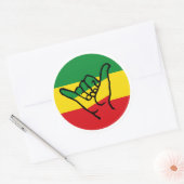 Shaka Hand met Reggae Colors Ronde Sticker (Envelop)