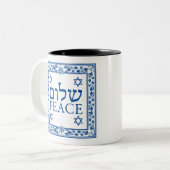Shalom and Peace in Hebreeuws en Engels Tweekleurige Koffiemok (Voorkant links)