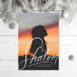 Shalom Heart Hand Lettering Hanukkah Fotokaart Feestdagenkaart<br><div class="desc">met de hand geschreven "shalom" met hart,  bewerkbare kleur en schaal; optioneel bericht achteraan of voeg meer foto's toe</div>