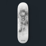 *~* Shamanic Dream Catcher Tribal Shaman Sacred Persoonlijk Skateboard<br><div class="desc">* Westerne BOHO Amerikaanse Waterverf Abstracte Dream Catcher Journey met mooie veren als een sjamanistische symbool voor een Native American Spiritueel Healer of BOHEMIAM ontwerp. * . *** De kleuren zijn zacht ZWART WIT en GRIJS .. Deze op spirit gebaseerde esoterische populaire boho creative abstracte moderne dromenvanger en veren ontwerp...</div>