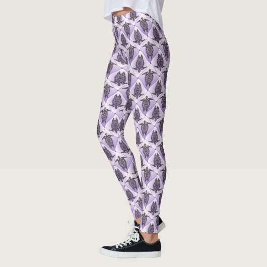 Shamanic Zee Turtles Pattern - violet Leggings (Links)