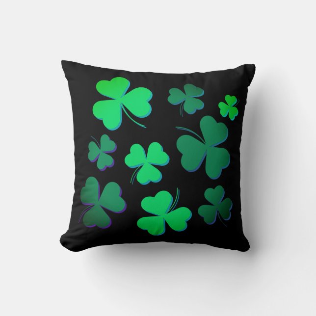 Shamrock Clover Ireland Modern Green & Black Kussen (Voorkant)