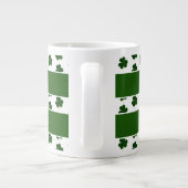 Shamrock Clover Pattern Custom Text St. Patrick Grote Koffiekop (Achterkant)