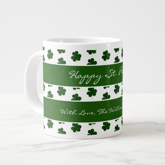 Shamrock Clover Pattern Custom Text St. Patrick Grote Koffiekop (Links)