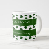 Shamrock Clover Pattern Custom Text St. Patrick Grote Koffiekop (Voorkant rechts)