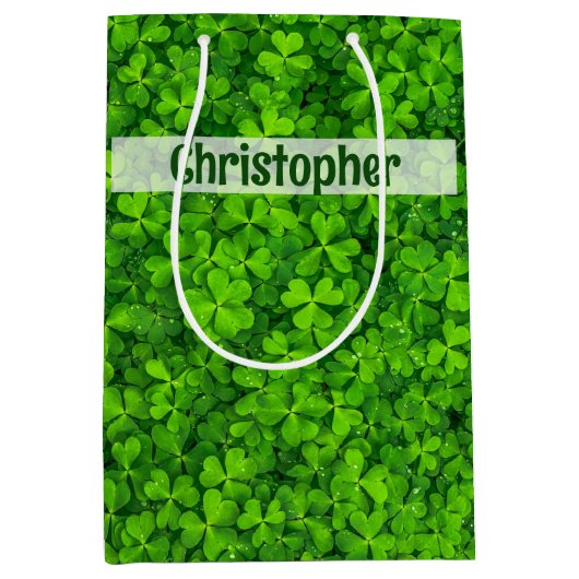 Shamrock Clovers - Gepersonaliseerd Medium Cadeauzakje (Voorkant)