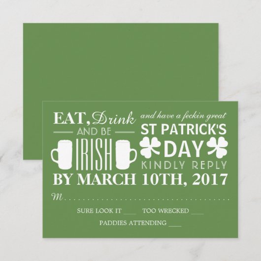 Shamrock en bier Ierse St Patrick's Day RSVP Kaartje (Voorkant / Achterkant)