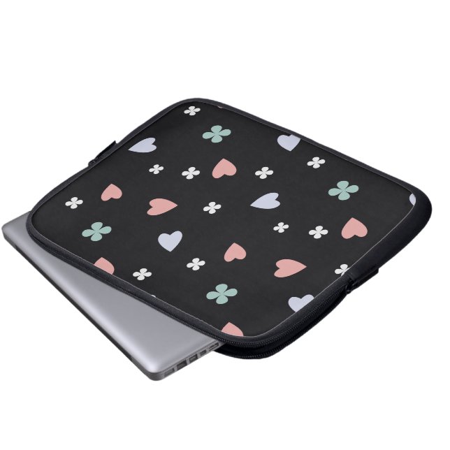 Shamrock en harten patroon laptop sleeve (Voorkant onderkant)