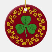 Shamrock en Knotwork op Red Keramisch Ornament (Achterkant)