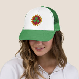 Shamrock en Knotwork op Red Trucker Pet